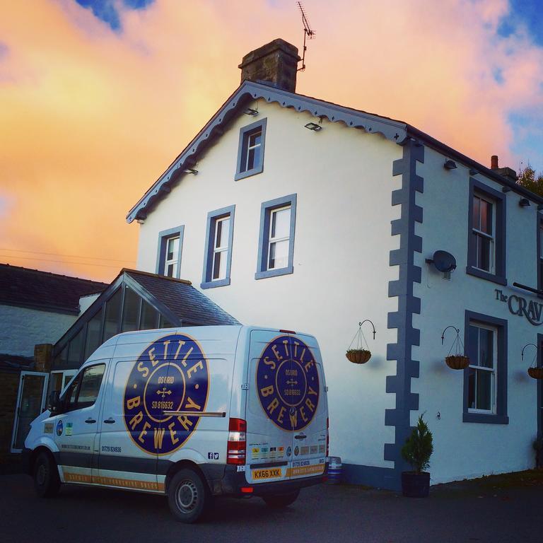 Отель The Craven Arms Сеттл Экстерьер фото