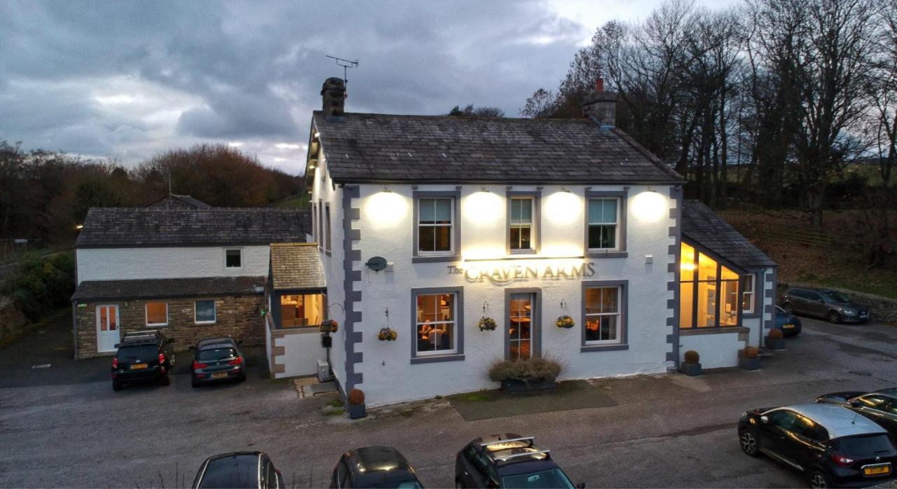 Отель The Craven Arms Сеттл Экстерьер фото